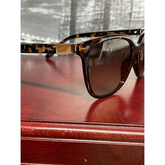 Suzy Levian‎ Women\'s Brown Sunglasses main image 4
